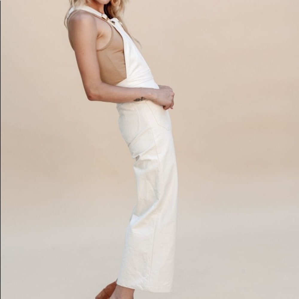 Lykke Wullf Cream Denim Overalls Jumpsuit S NWT - Picture 3 of 8
